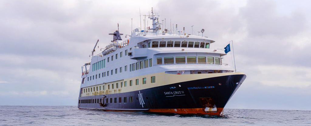 MS Santa Cruz II Cruise Ship - HX Hurtigruten Expeditions MS Santa Cruz II on iCruise.com