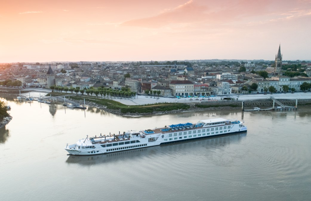 S.S. Bon Voyage in Bordeaux