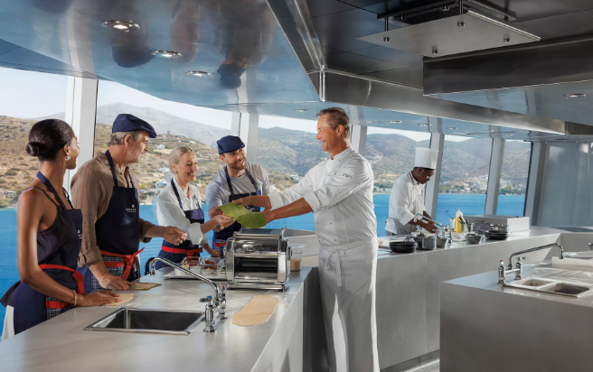 Explora Journeys dining